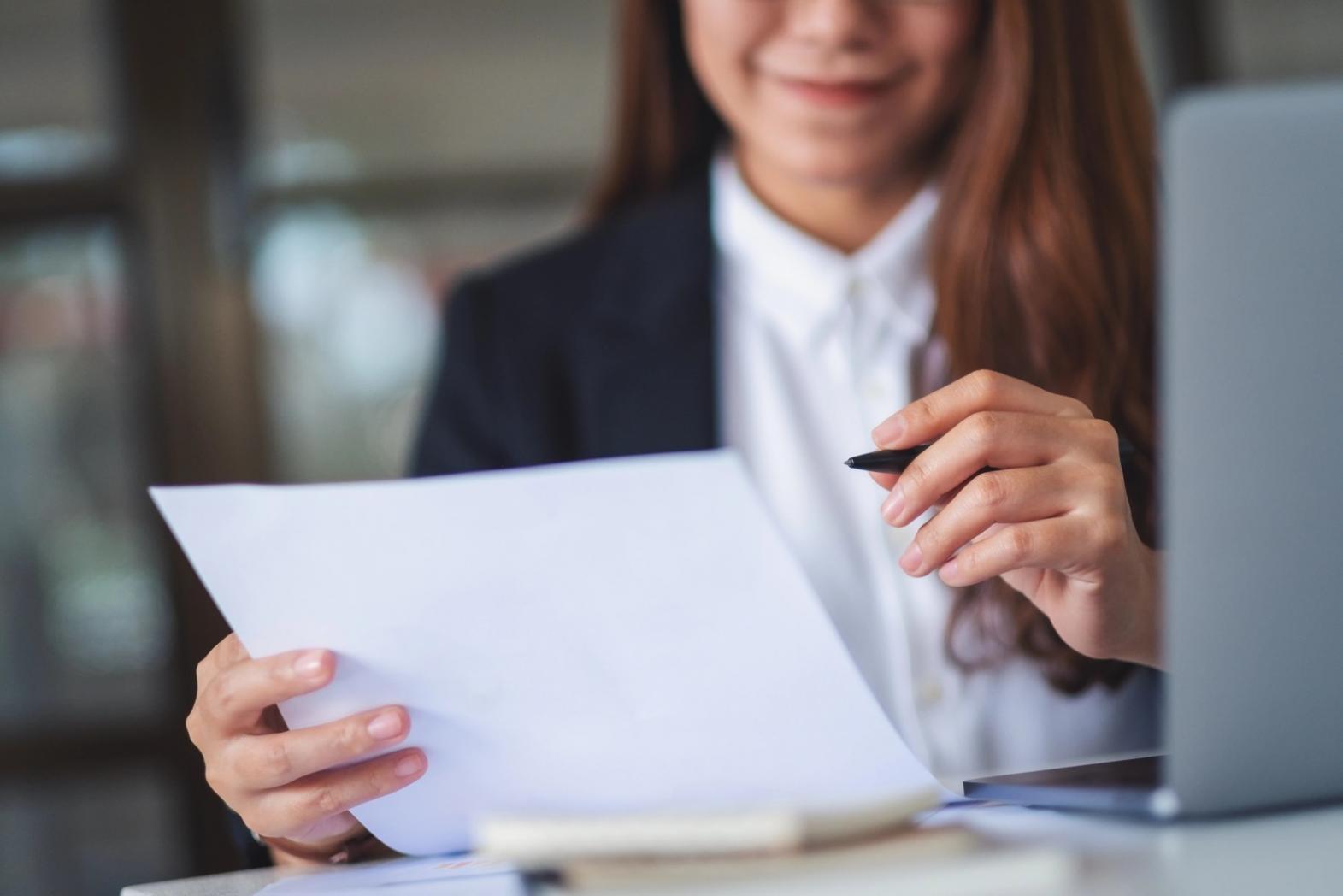 Teilnehmer entwickeln Geschäftsideen in einem interaktiven Workshop